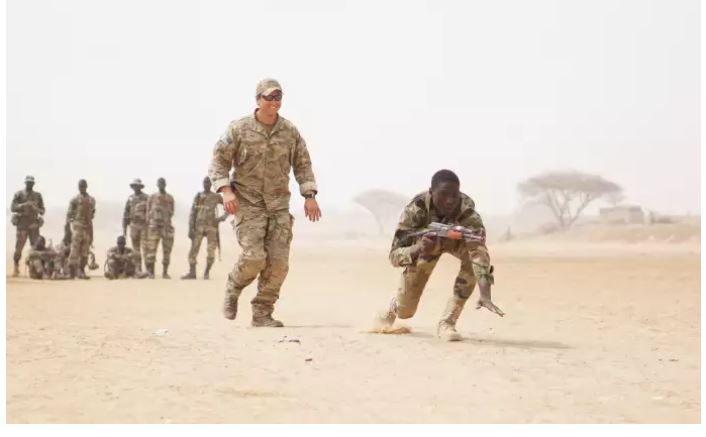 Lutte contre le terrorisme en Afrique : « La France et les Etats-Unis sont de moins en moins alignés »